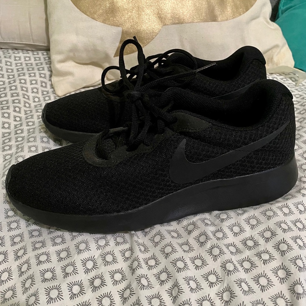 Nike Mens Tanjun Black/Black